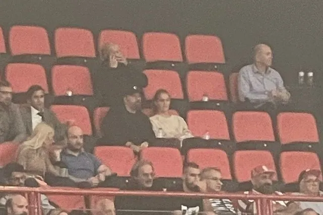 Ολυμπιακός – Μονακό: Ο Γιώργος Λάνθιμος στο ΣΕΦ