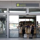 Επιβάτες στο αεροδρόμιο Μακεδονία