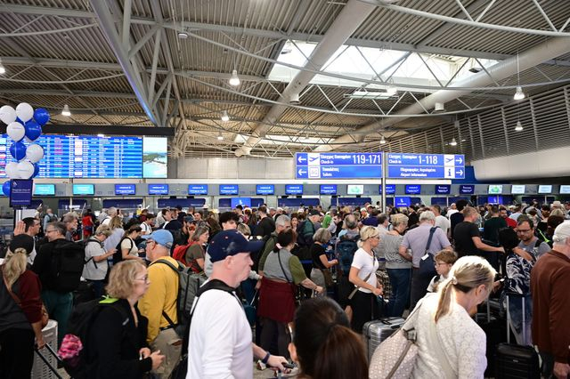 Οι καθυστερήσεις στο “Ελ. Βενιζέλος” και η οργή των ελεγκτών – Τι ζητούν