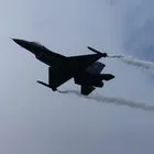 Aεροπορική επίδειξη της ομάδας "ΖΕΥΣ" της Πολεμικής Αεροπορίας, στην στρατιωτική παρέλαση για την εθνική επέτειο της 28ης Οκτωβρίου 1940, στη Θεσσαλονίκη