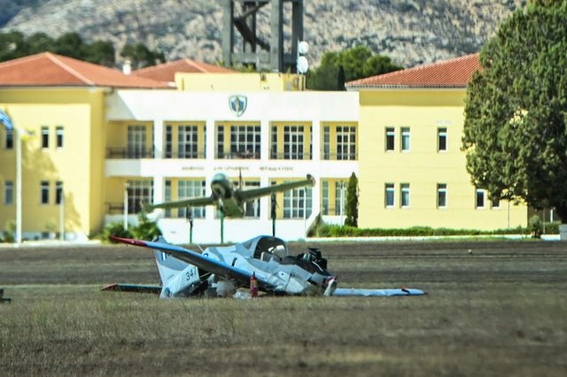 Έπεσε εκπαιδευτικό αεροσκάφος στο Τατόι – Στο ΓΝΑ δύο πιλότοι