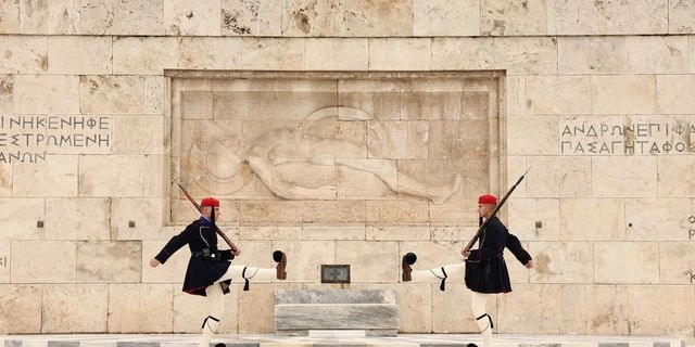 Άγνωστος Στρατιώτης: Μία βροχή θα “σώσει” την κυβέρνηση