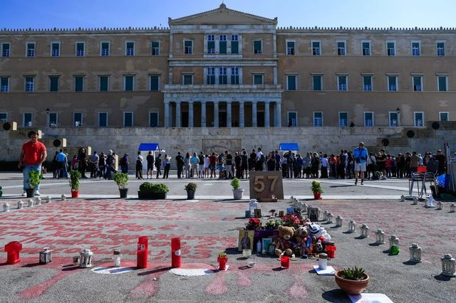 Υπερψηφίστηκε η τροπολογία για τον Άγνωστο Στρατιώτη – Τι προβλέπει