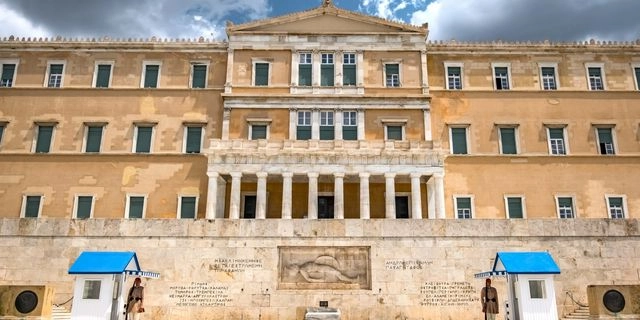 Η Μέση Ανατολή αλλάζει τον προϋπολογισμό – Αναθεώρηση προβλέψεων στο τέλος του μήνα