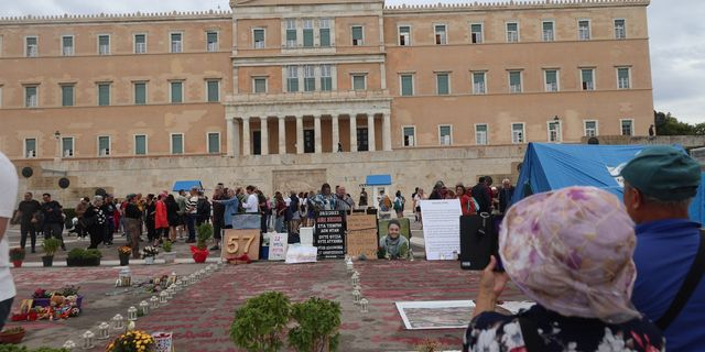 (Ακρο)δεξιότερα ο Μητσοτάκης: Οι απεργοί “μολύνουν” τον Άγνωστο…