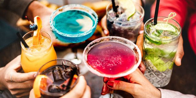 Θεσσαλονίκη: Αθώος 24χρονος μπάρμαν που σέρβιρε αλκοόλ σε 15χρονο