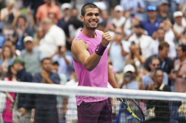Κάρλος Αλκαράθ: Η ρακέτα του Wimbledon πωλήθηκε για πάνω από 160.000 ευρώ