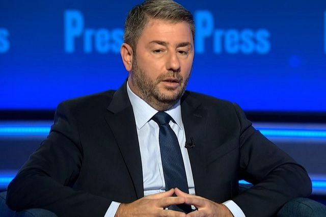 Ανδρουλάκης: Ο Τσίπρας σκηνοθέτησε τη διάλυση του κόμματός του