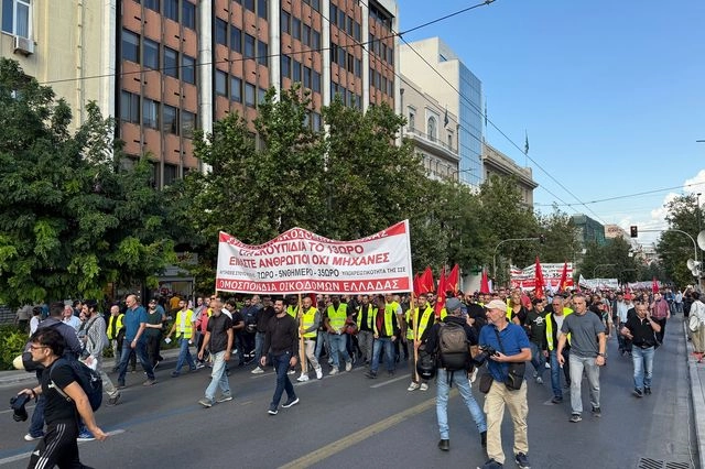 Σε απεργιακό κλοιό η χώρα – Οι μεγάλες συγκεντρώσεις στην Αθήνα