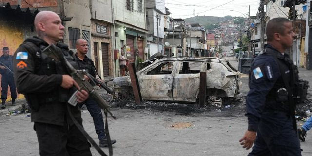 Επιδρομή της αστυνομίας εναντίον συμμορίας διακίνησης ναρκωτικών στο Ρίο ντε Τζανέιρο