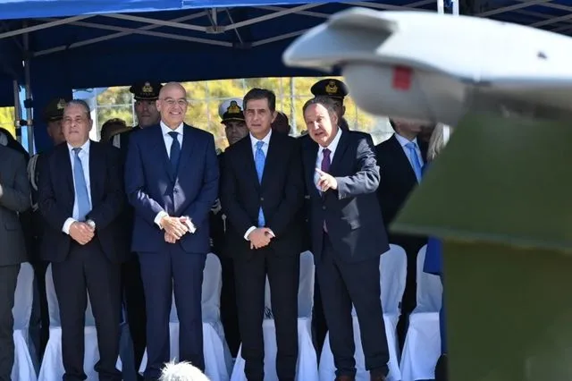Ο Νίκος Δένδιας στη στρατιωτική παρέλαση στη Θεσσαλονίκη