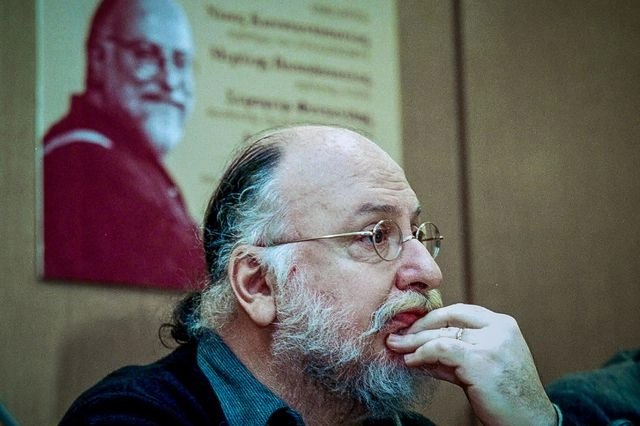 Ο πολιτικός κόσμος αποχαιρετά τον Διονύση Σαββόπουλο