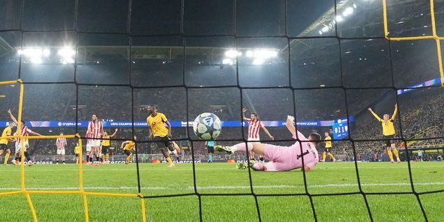 Champions League: Άνετη και ωραία η Ντόρτμουντ, η Βιγιαρεάλ τιμώρησε τη Γιουβέντους στο 90′, ισοπαλία στο Λεβερκούζεν – Αϊντχόφεν