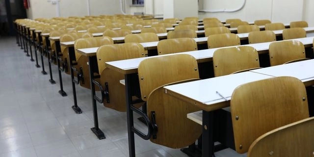 Τι βρήκε η ΕΘΑΑΕ στις νομικές σχολές των ιδ. Πανεπιστημίων – Ακατάλληλοι χώροι, πενιχρά μέσα