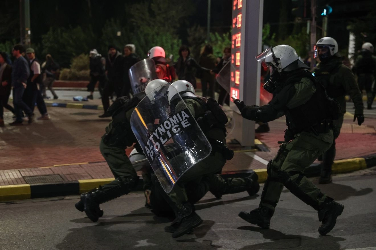 Όργιο αστυνομικής βίας στην πορεία για την Παλαιστίνη – Τα βίντεο της ντροπής
