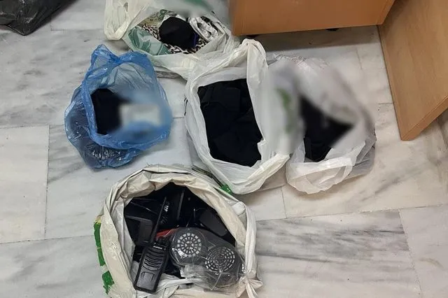 Hράκλειο – ΕΛΑΣ: Ρόπαλα και αντιασφυξιογόνες μάσκες στην κατάληψη του “Ευαγγελισμού”