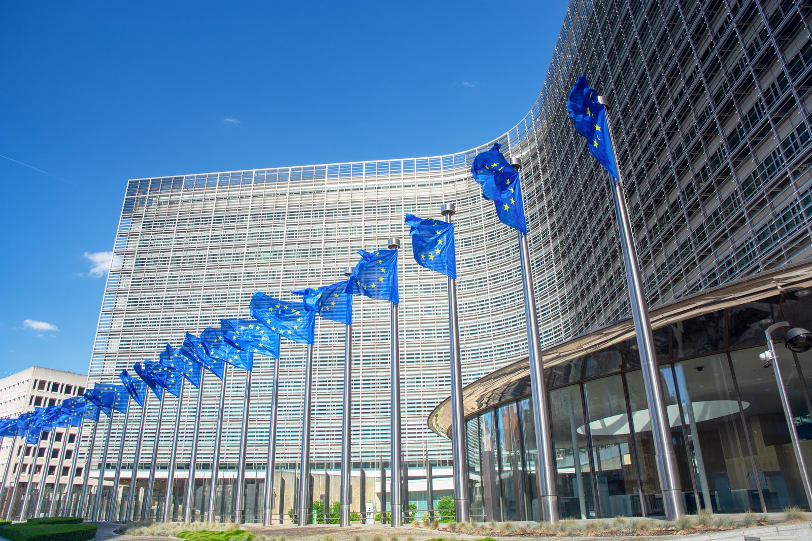 Γιατί όλοι θέλουν μια θέση στην Κομισιόν και στο τέλος το μετανιώνουν