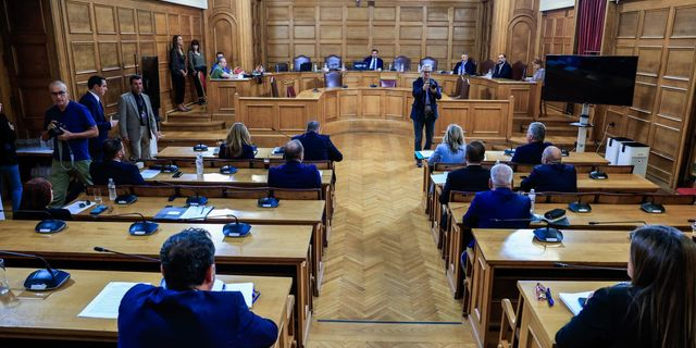 Εξεταστική ΟΠΕΚΕΠΕ: Ψάρια, ρολόγια και ο Μυλωνάκης άφαντος