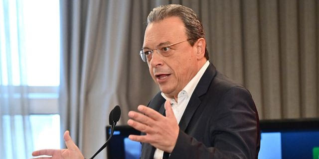 Φάμελλος για πλαφόν: Ευθύνη της κυβέρνησης που δεν υπήρχαν έλεγχοι