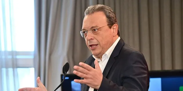 Φάμελλος: Η κυβέρνηση προχωρά σε επικοινωνιακές κινήσεις για να καλύψει το σκάνδαλο του ΟΠΕΚΕΠΕ