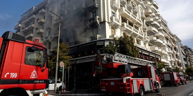Πυρκαγιά σε κατάστημα εστίασης στην παραλία της Θεσσαλονίκης