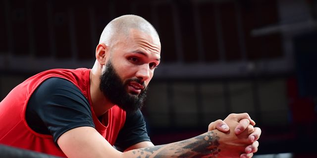 Ολυμπιακός: Απίθανο να αγωνιστούν Φουρνιέ και ΜακΚίσικ στον αγώνα με την Εφές