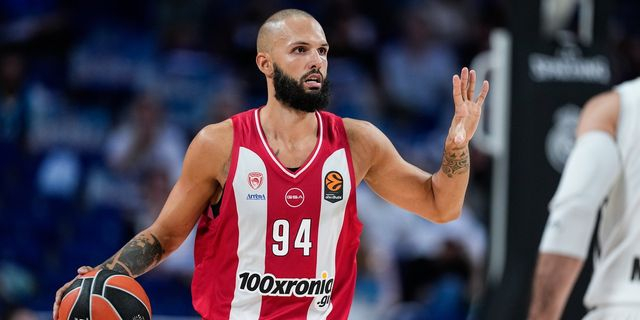 Ολυμπιακός: Εκτός ο Φουρνιέ με Μαρούσι, κάνει ντεμπούτο ο Νιλικίνα