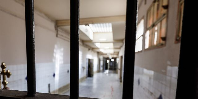 Τι συμβαίνει με τον υπερπληθυσμό στις φυλακές – Πόσοι είναι οι κρατούμενοι