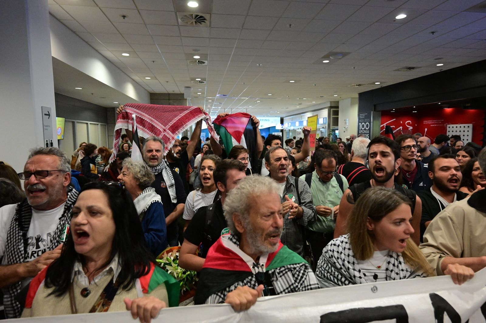 Επαναπατρισμός για τους 27 Έλληνες που συνελήφθησαν από το Ισραήλ