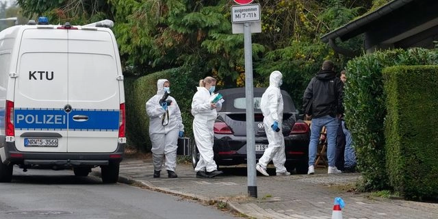 Επίθεση με μαχαίρι στη δήμαρχο του Χέρντεκε: Ανακρίνονται τα παιδιά της