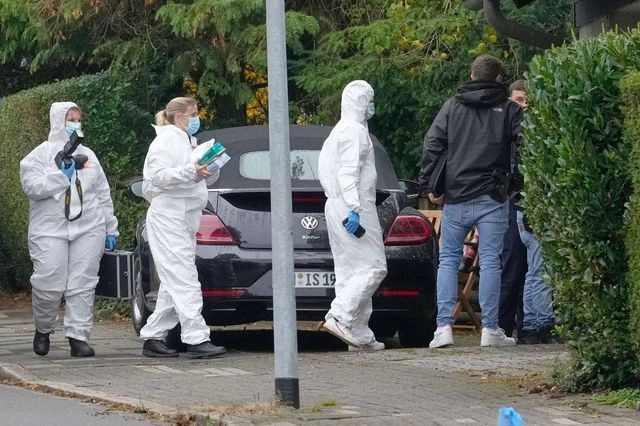Επίθεση στη δήμαρχο του Χέρντεκε: Τα παιδιά της, ο καυγάς και οι άφαντοι δράστες