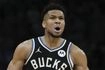 NBA Ράπτορς – Μπακς 116-122: Μπουλντόζα ο Αντετοκούνμπο και θρίαμβος στο Τορόντο για το Μιλγουόκι