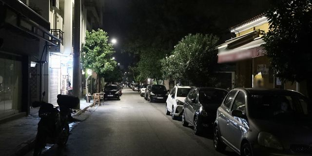 Το σημείο όπου έχασε τη ζωή της, έξω από το μπαρ που διασκέδαζε στο Γκάζι τα ξημερώματα της Κυριακής, η 16χρονη