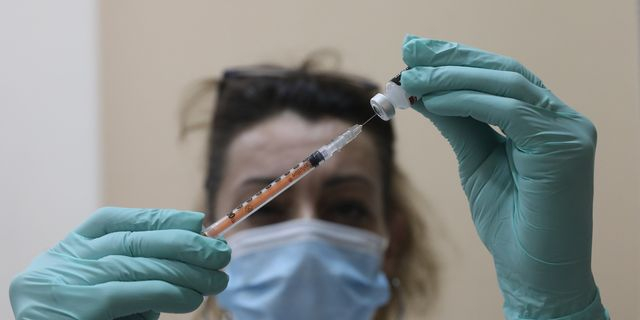 Ξεκινά ο εμβολιασμός κατά της εποχικής γρίπης – Όσα πρέπει να ξέρετε