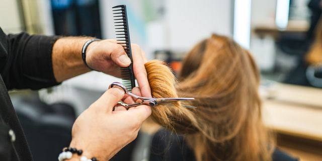 Ωρωπός: Άγρια επίθεση με σφυριά σε 30χρονο μέσα σε κομμωτήριο