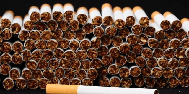 Γαλλία: Κατάσχεση επτά τόνων λαθραίων τσιγάρων μέσα σε φορτίο με ιταλικά κανόλι