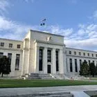 Η Fed μείωσε τα επιτόκια κατά 25 μονάδες βάσης