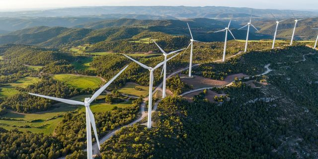 Στα προ κρίσης επίπεδα επιστρέφουν οι τιμές της ηλεκτρικής ενέργειας