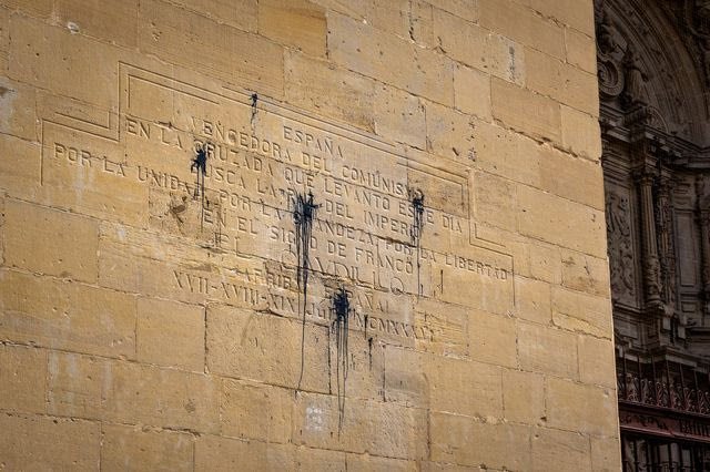 Ισπανία: Φόρος τιμής στα θύματα του Φράνκο, 50 χρόνια μετά τον θάνατό του