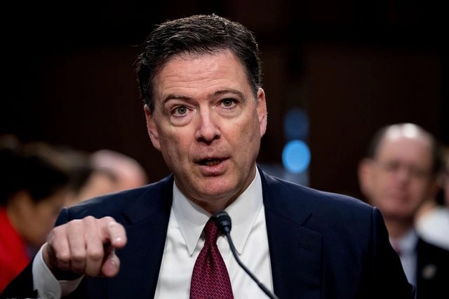 Κόμι: Ο πρώην διευθυντής του FBI κατηγορείται για ψευδείς δηλώσεις και παρεμπόδιση έρευνας