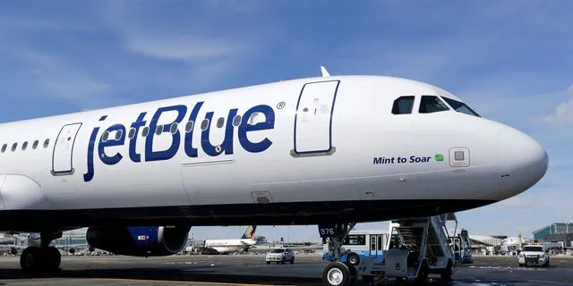 Τραυματισμοί επιβατών σε πτήση της JetBlue Airways από ξαφνική απώλεια ύψους του αεροσκάφους