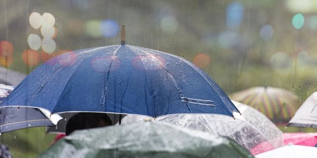 Διήμερο κακοκαιρίας με βροχές και χαλάζι – Οι περιοχές “στο επίκεντρο”