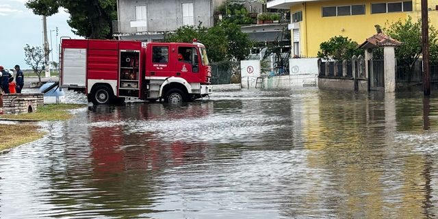 Πλημμύρες από την κακοκαιρία στο Αιτωλικό Αιτωλοακαρνανίας