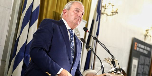 Ο Καραμανλής προειδοποιεί για θεσμική, πολιτική και εθνική κρίση