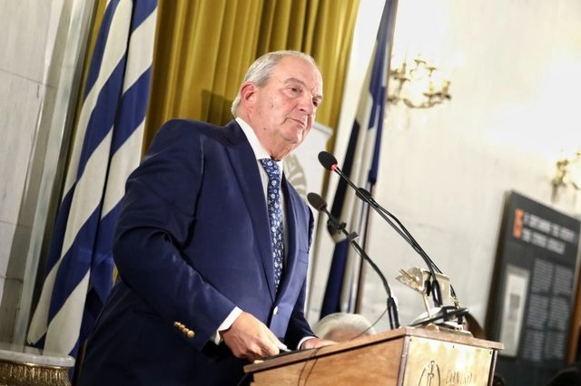 Ο Καραμανλής προειδοποιεί για θεσμική, πολιτική και εθνική κρίση