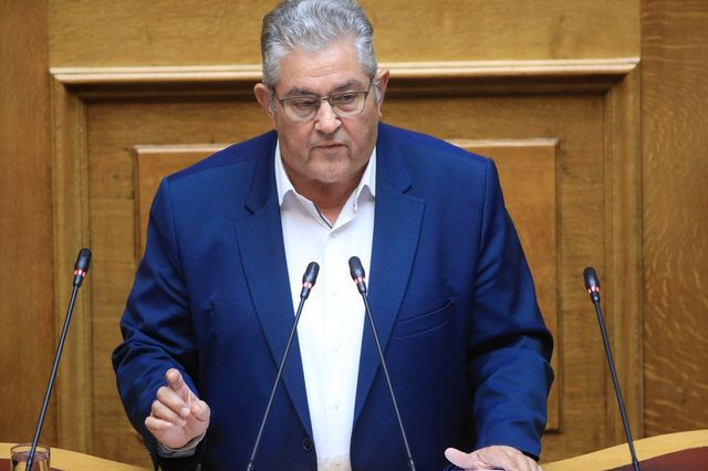Δεύτερη ημέρα της συζήτησης στην Ολομέλεια της Βουλής, των άρθρων και του συνόλου του σχεδίου νόμου "Δίκαιη Εργασία για Όλους. Απλοποίηση της Νομοθεσίας - Στήριξη στον Εργαζόμενο - Προστασία στην Πράξη - Συνταξιοδοτικές ρυθμίσεις", Τετάρτη 15 Οκτωβρίου 2025.