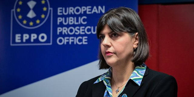 Τι να κάνει “η Ρουμάνα” μπροστά σε τέτοιους Ελληναράδες;