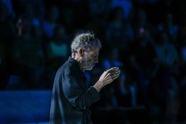 Ο Σταύρος Ξαρχάκος