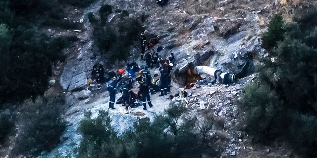 Λάρισα: Παραδόθηκαν τα αδέρφια που είχαν τραπεί σε φυγή μετά το ατύχημα στη σπηλιά