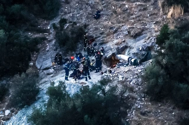Λάρισα: Παραδόθηκαν τα αδέρφια που είχαν τραπεί σε φυγή μετά το ατύχημα στη σπηλιά